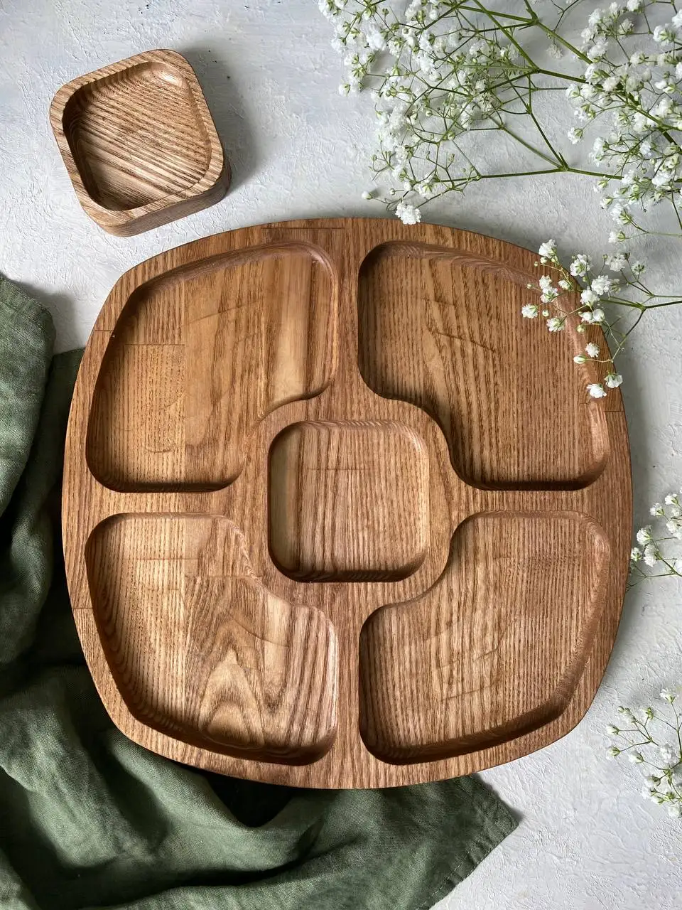 Менажница деревянная для сервировки стола блюдо из дерева круглая тарелка