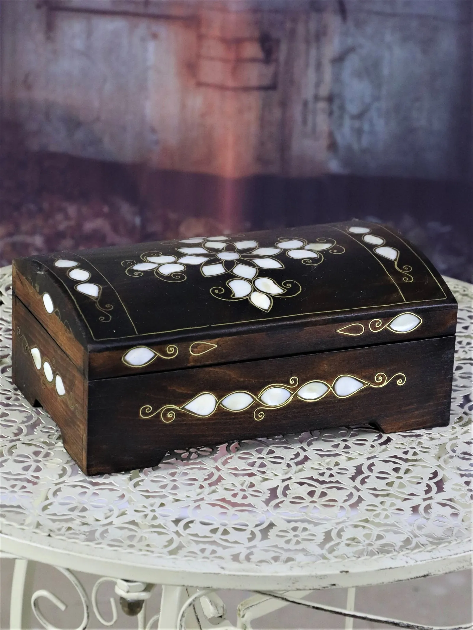 

Wooden Pearl Engraved Jewelery Jewelry Box Authentic Elegant Stylish Design Special