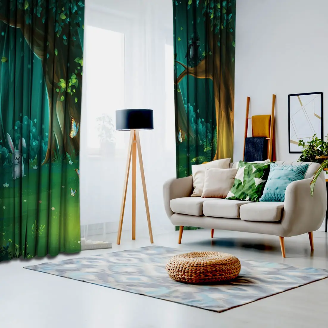 Занавес с лесными деревьями падающими листьями кроликами бабочками и вороной в