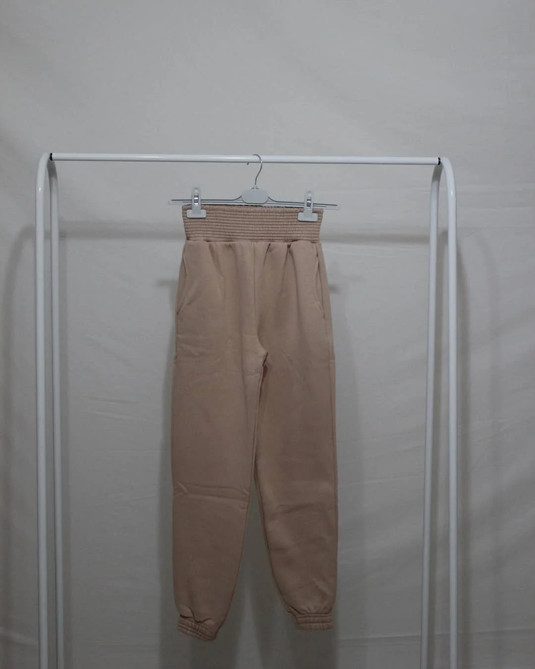 

Wide Belt Leg Rubber Tracksuit