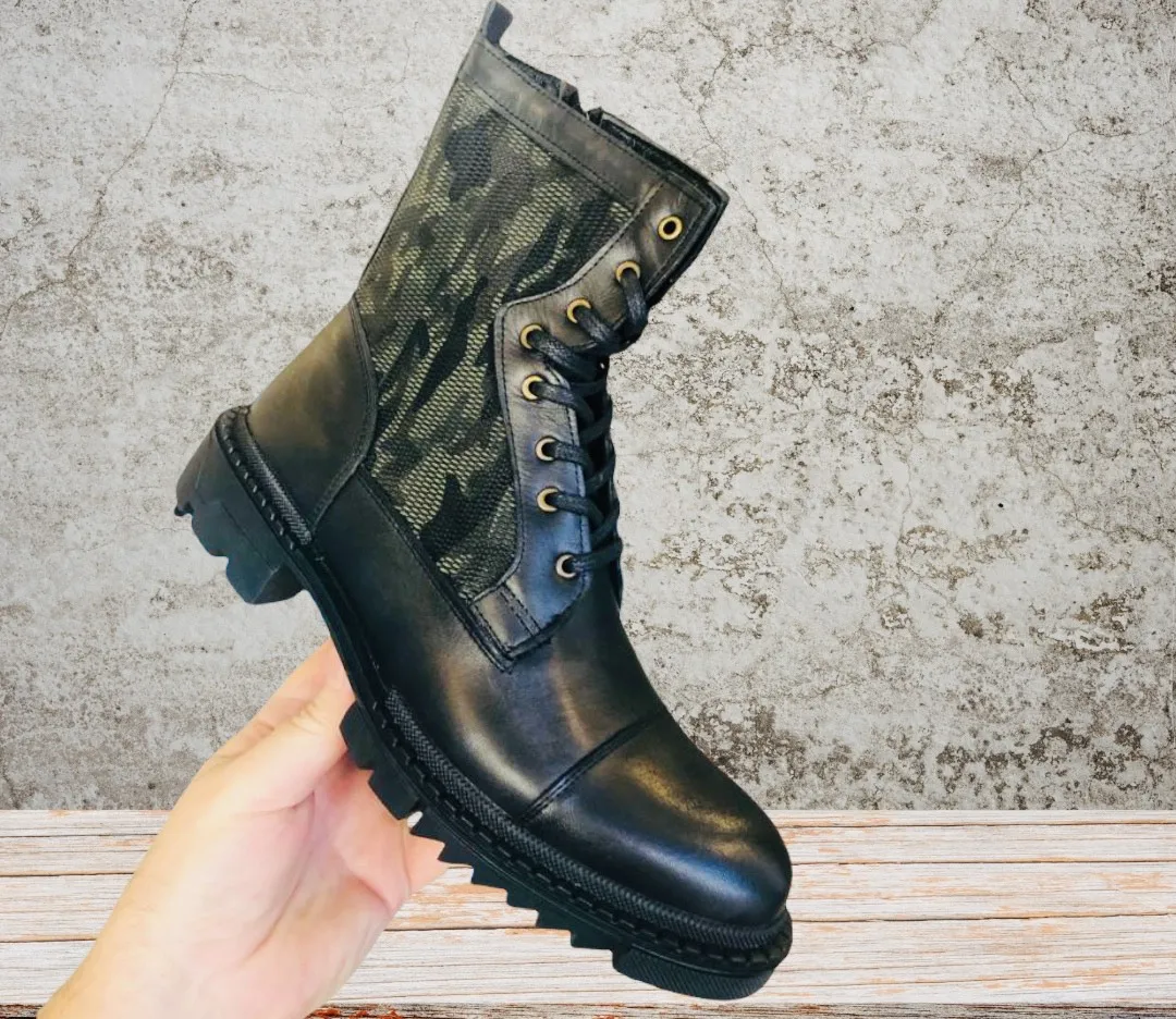 

jadon smooth leather platform boot with leather camouflage print on the throat