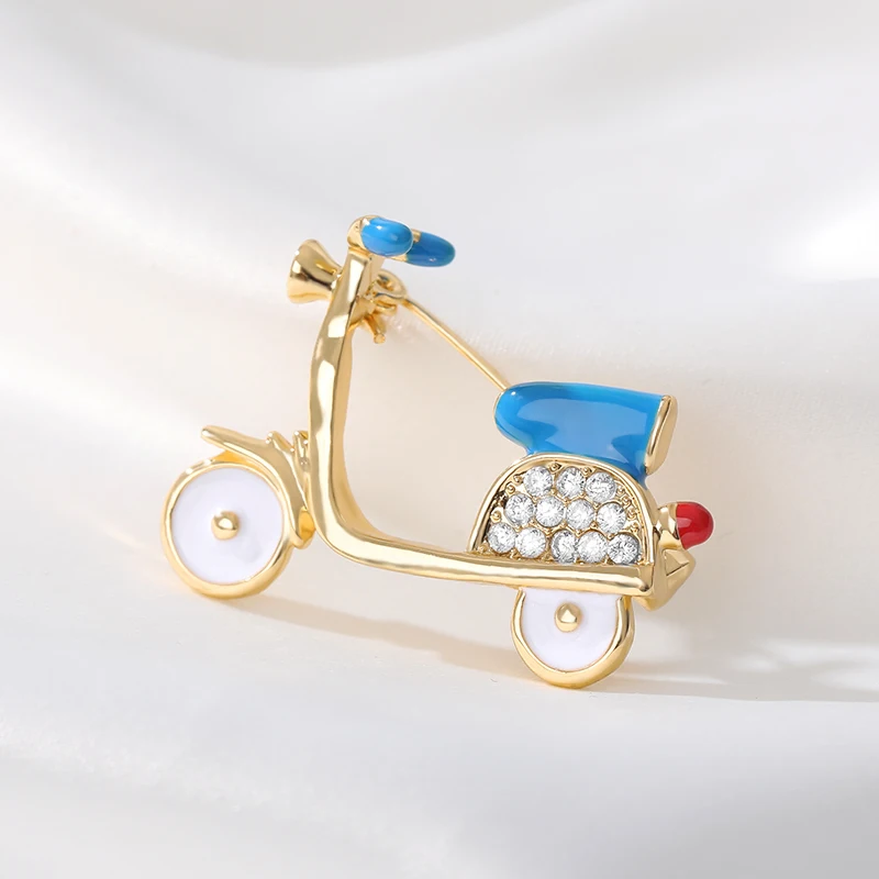 Циркониевая Милая мультяшная электрическая брошь автомобиль Кристалл синий
