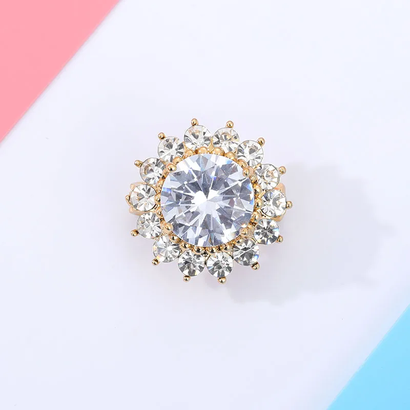 Цветная хрустальная брошь в виде снежинки изысканная Брошь со стразами