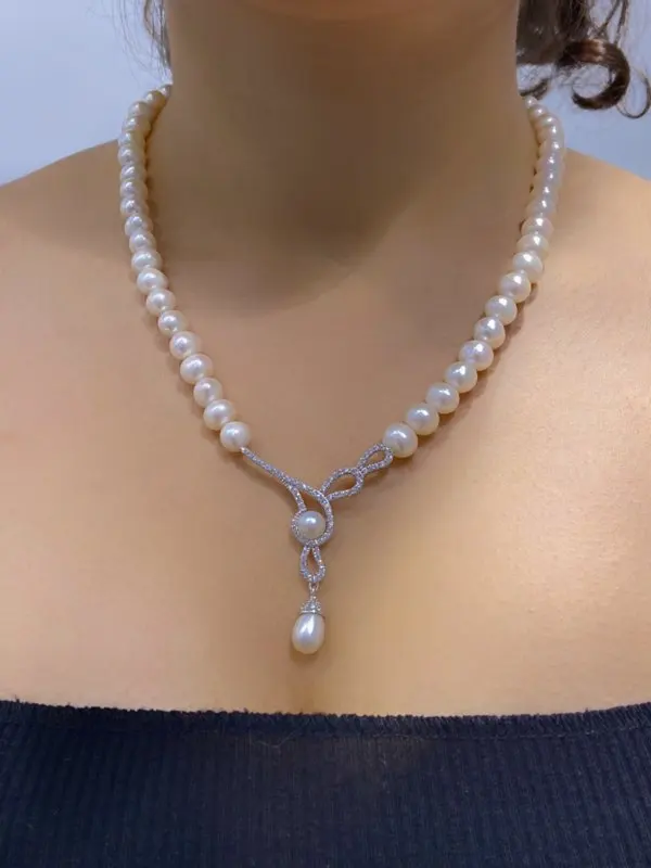 Чокер из серебра 925 пробы с фианитом и жемчугом | Украшения аксессуары