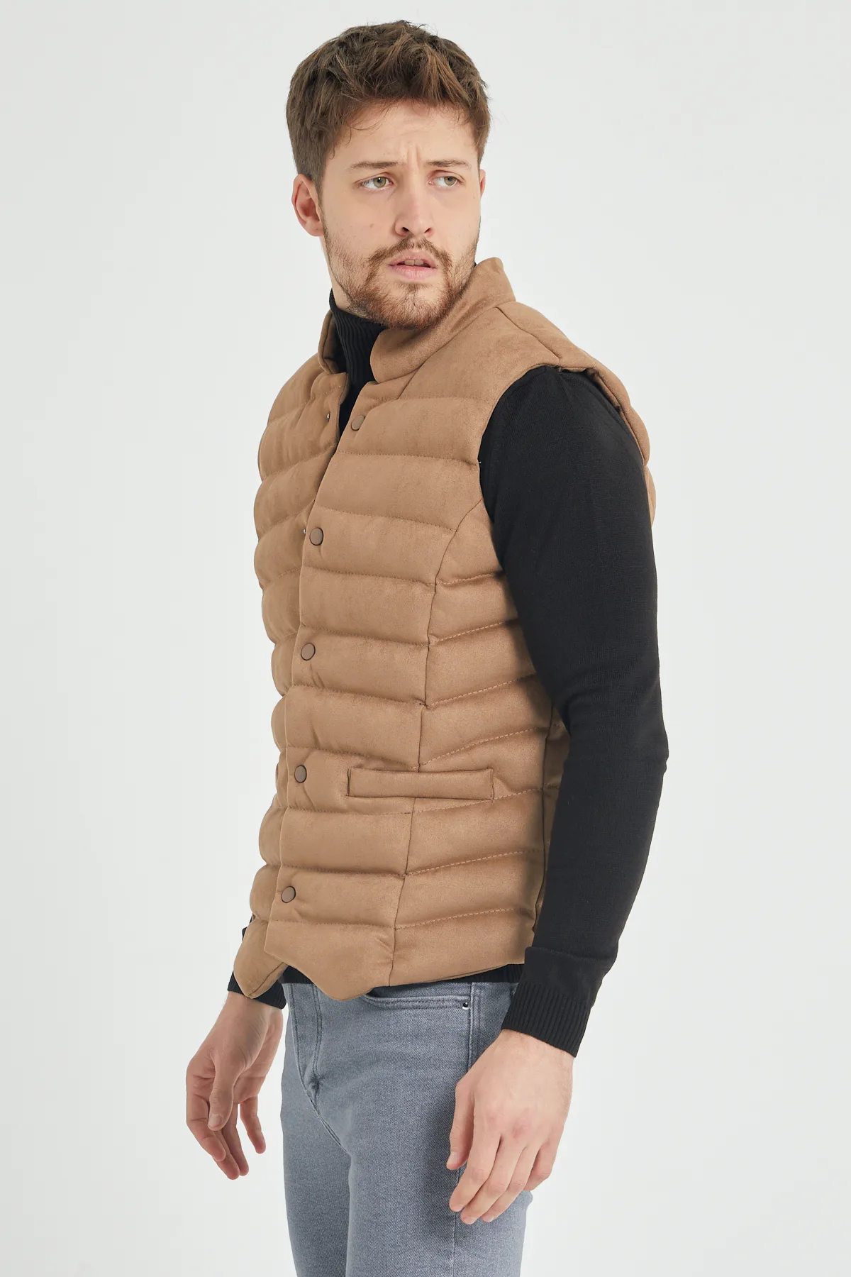 Жилет мужской мягкий замшевый без рукавов на осень/зиму