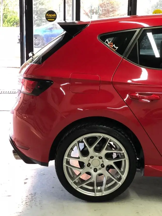 Для сиденья Leon MK3/MK3.5 пианино черное окно отделка спойлер боковое заднее крыло