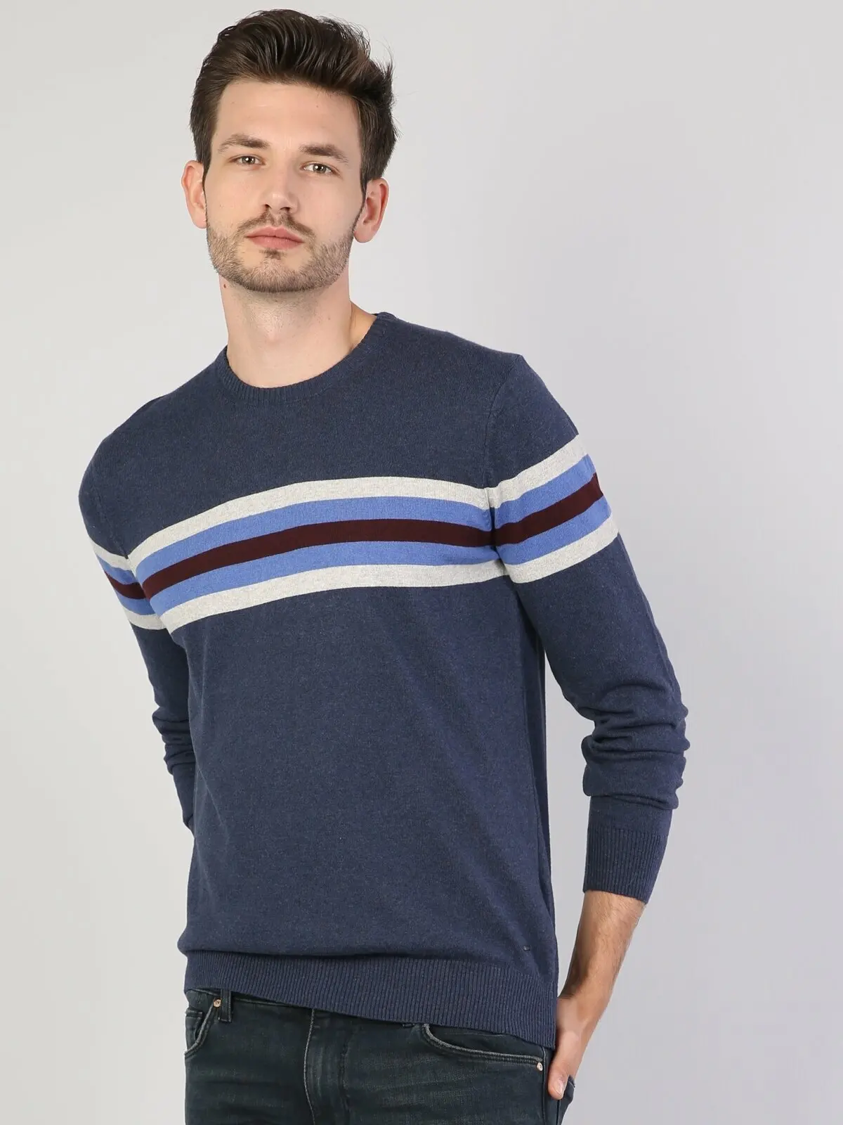 

Colins Men Regular Fit Navy Heather SweatersMen's sweater fashion sweater outerwear,CL1040622