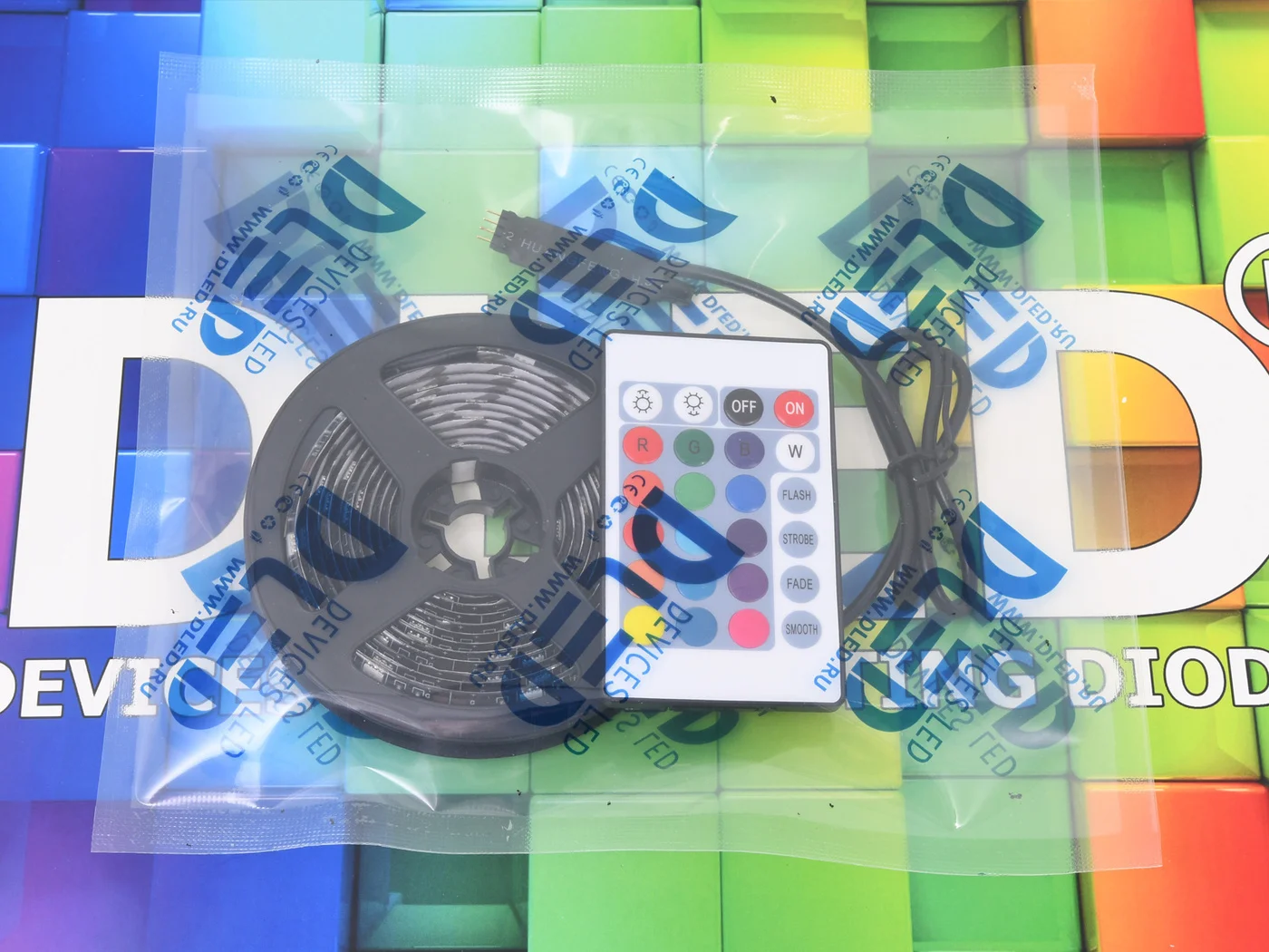 Светодиодная лента 5V RGB USB DLED VIBE SMD5050 (комплект 2 метра ленты с пультом) | Лампы и