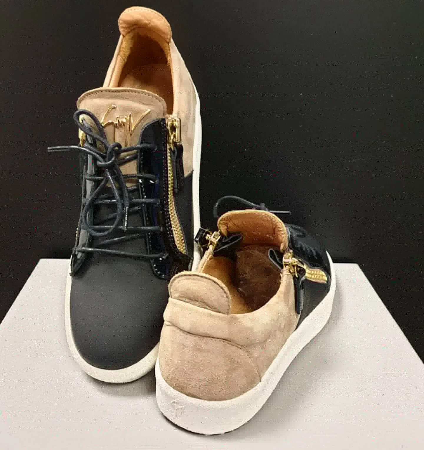 

Luxury Men's Sneaker high quality Real Leather hand made 100%100 Real Leather