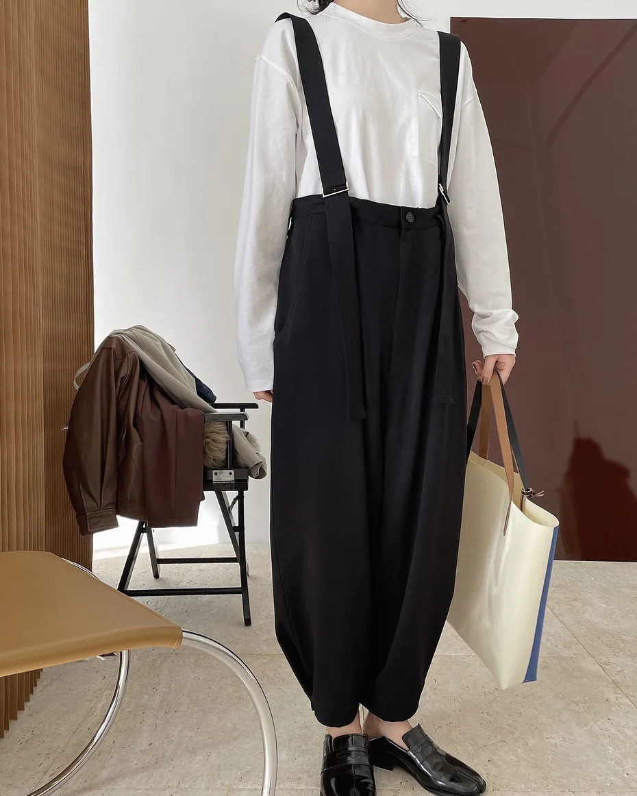 woman classic viscose trousers