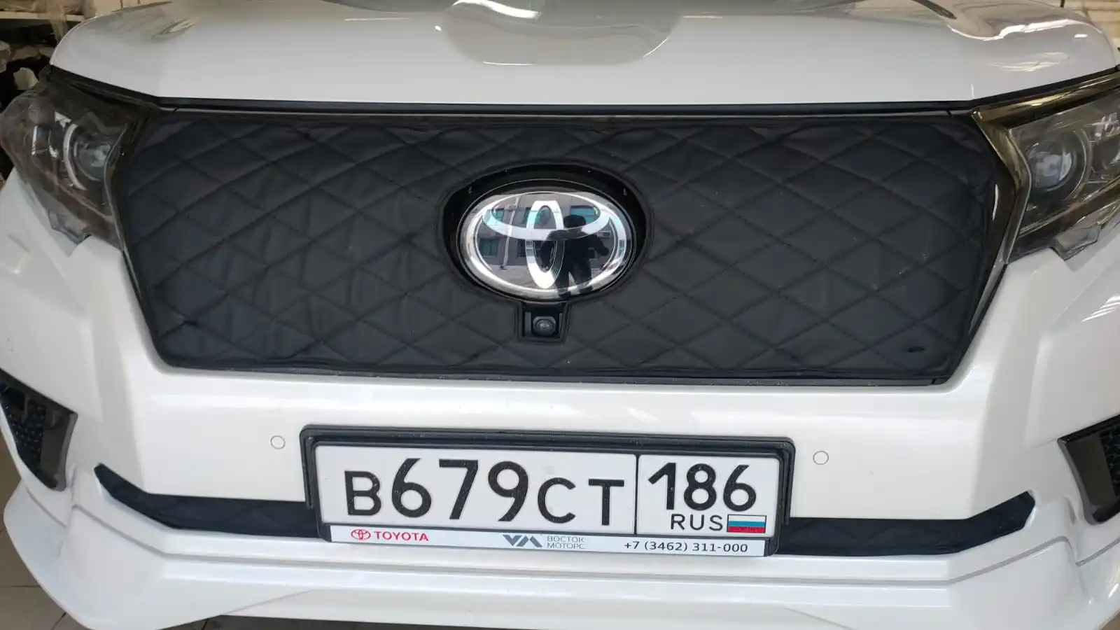 Маска утеплитель радиатора для внедорожника Toyota Land Cruiser Prado 2017-2021 |