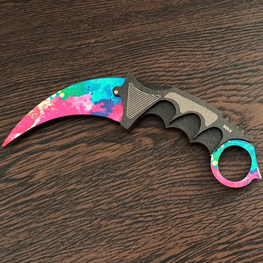 Нож оружие сувенирное Karambit Knife CS:GO 2 из дерева камуфляж цветной Керамбит копия