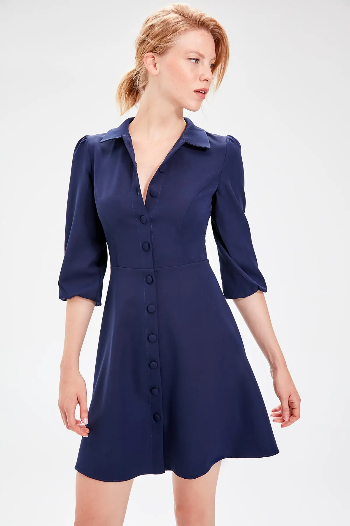

Trendyol Navy Blue Button Dress TWOAW20EL0214