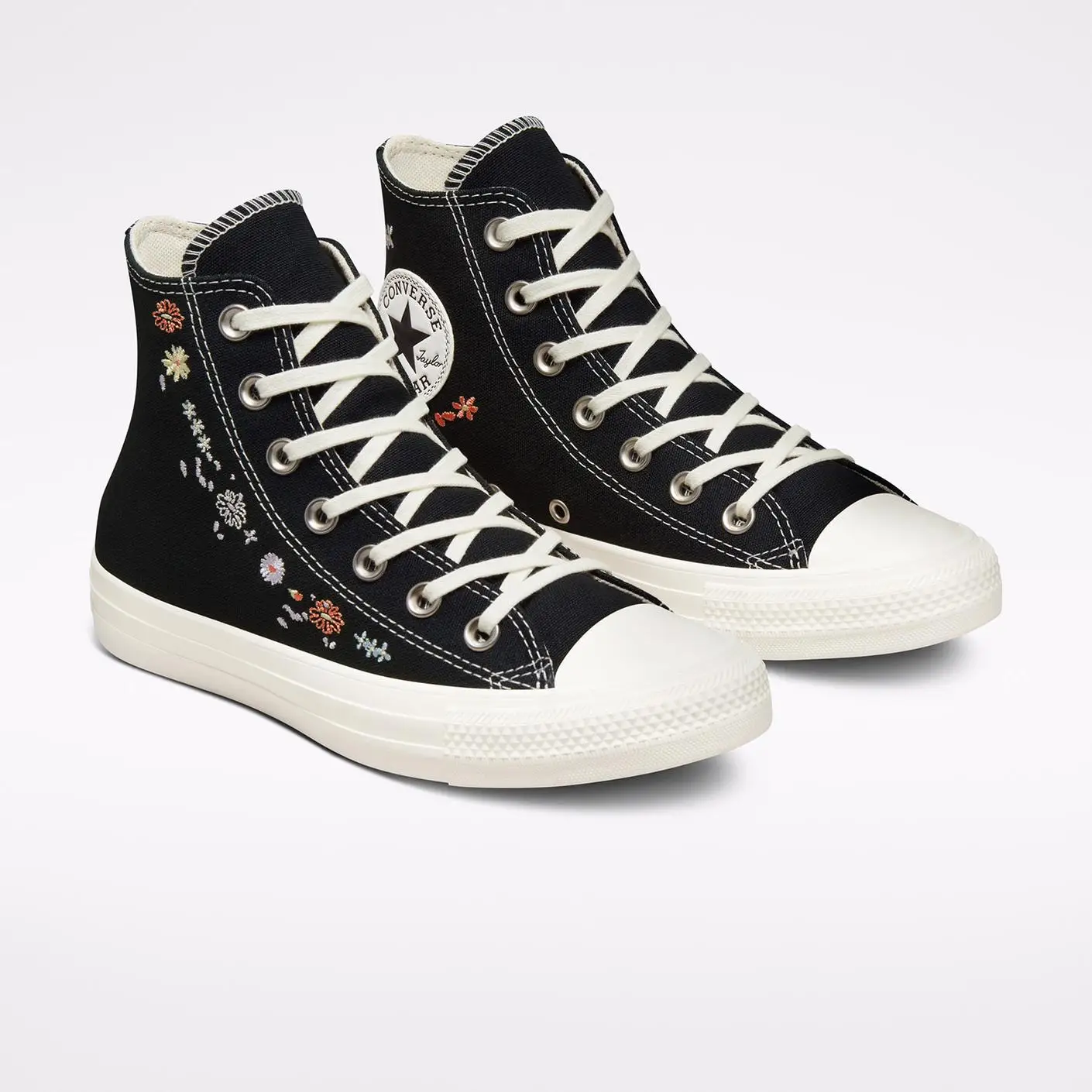 Оригинальные женские высокие кроссовки Converse Chuck Taylor All Star черные A01585C.001 |