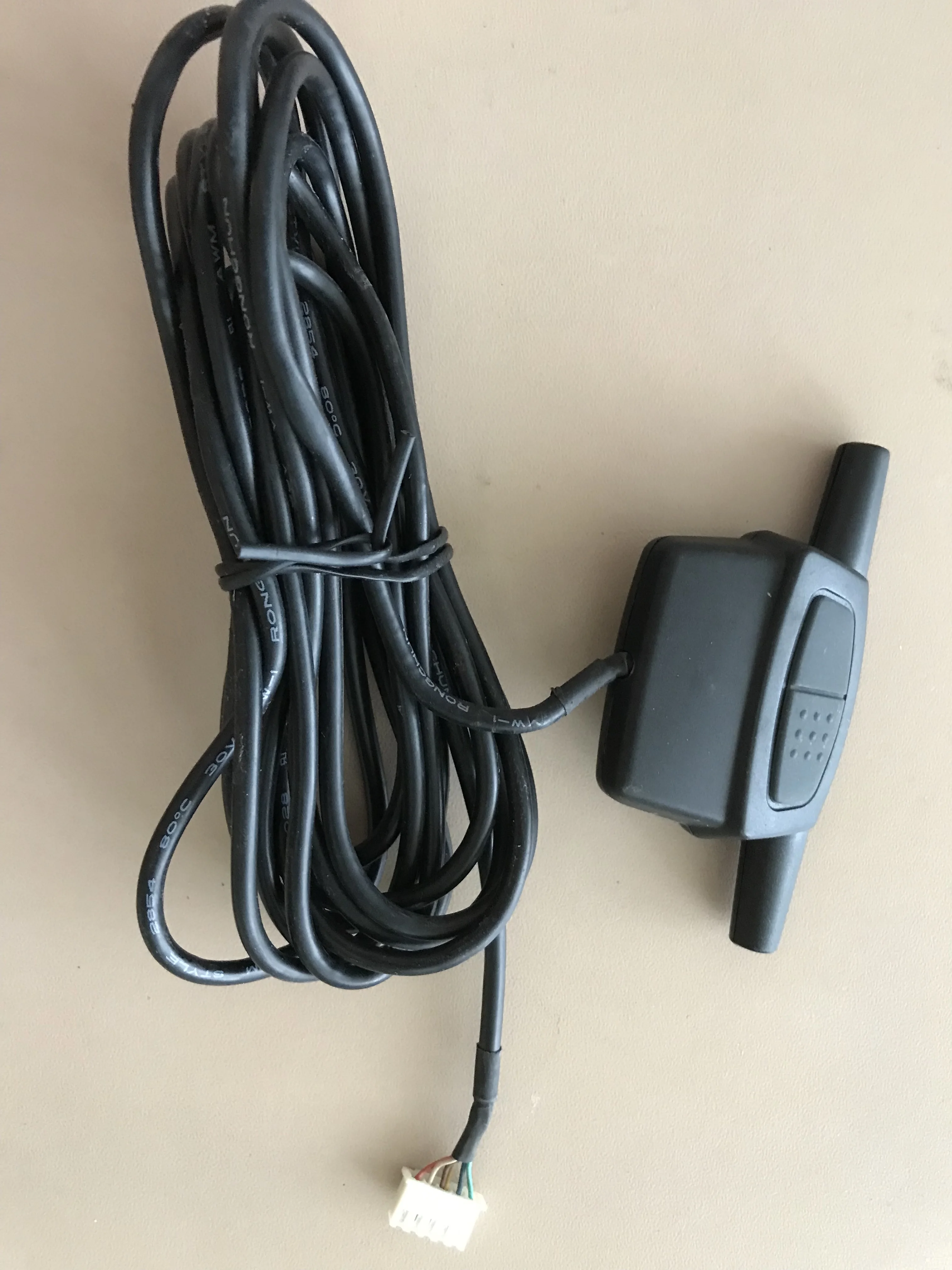 Блок сигнализации пандора lancer 9. Антенна пандора 3000. Антенна пандора dxl 3500. Пандора антенна сигнализация. Пандора антенна сигнализация.