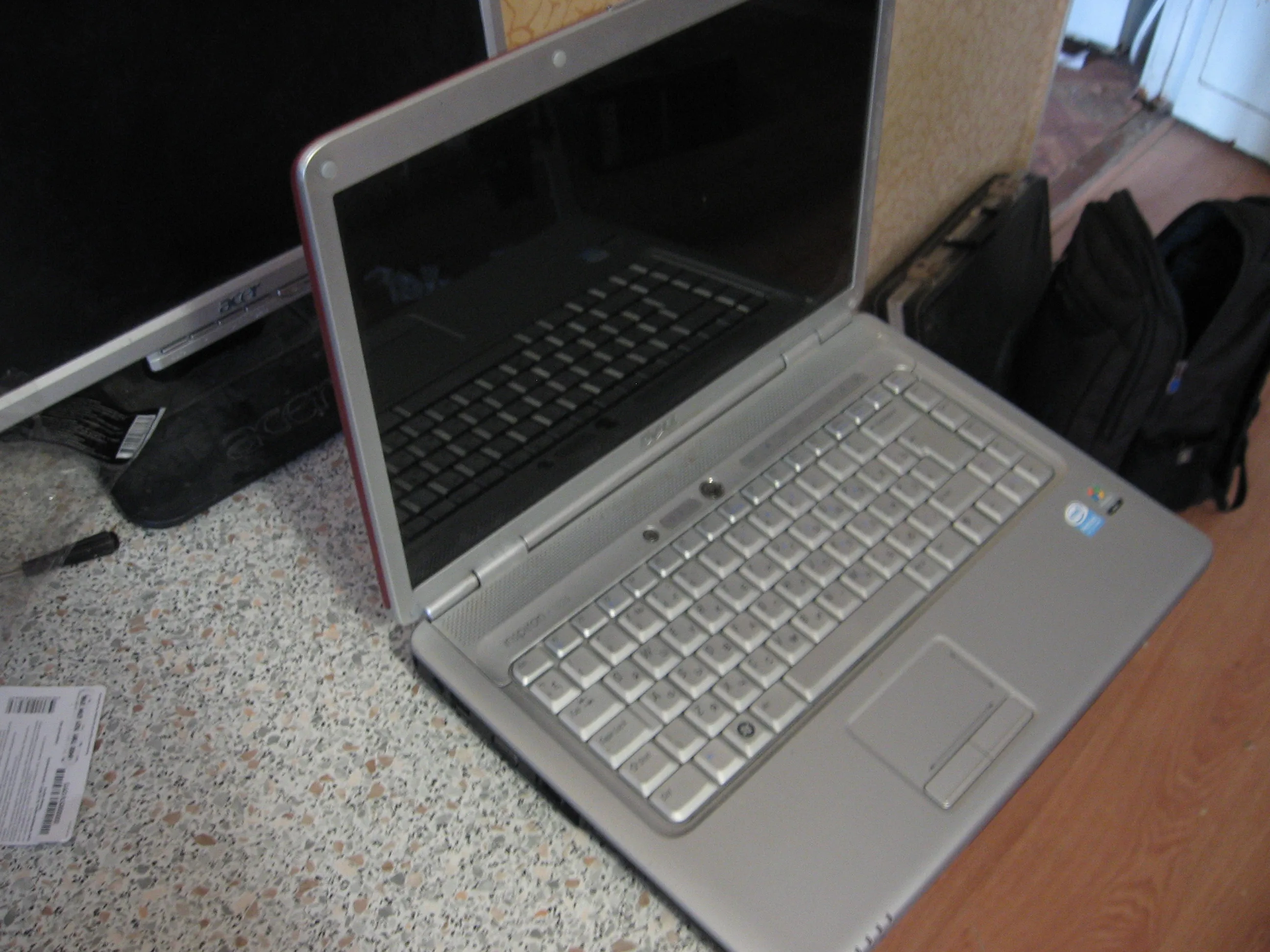 Ноутбук DELL insprise 1525 бу |