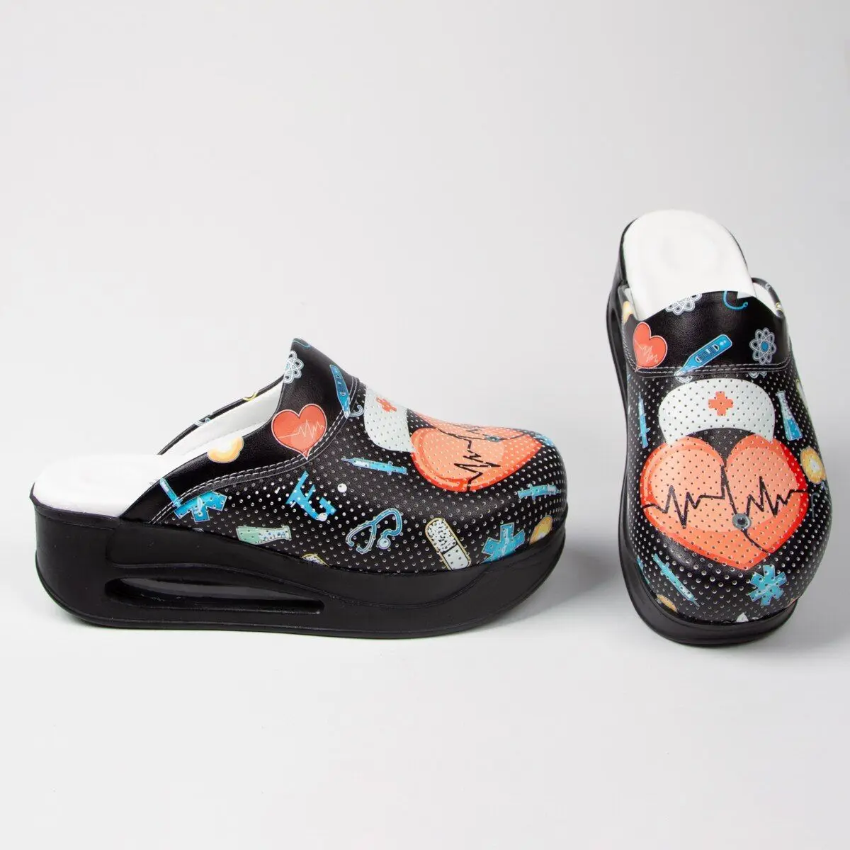 

2022 New Orthopedic Sabo Women Slippers Sandals Shoes Nurse Doctor Hospital Medical Casual Quality Soft Comfort Anti-Slip Clogs