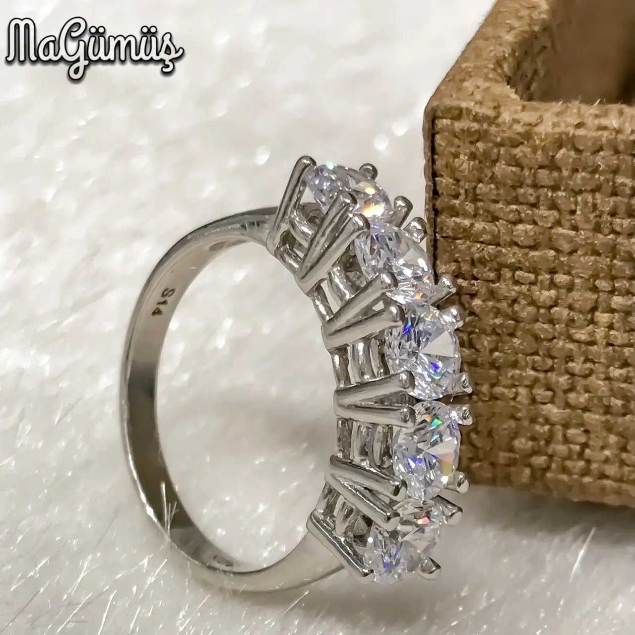 Золотое кольцо с серебряным кольцом | Украшения и аксессуары