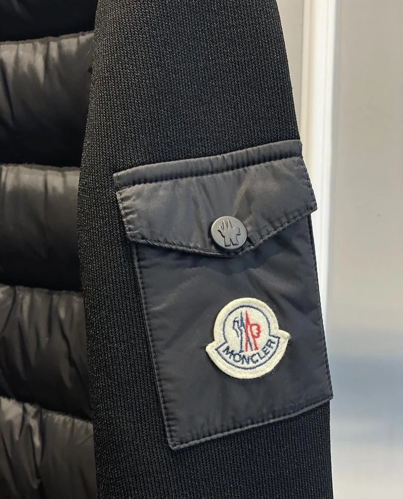 

HIGH QUALITY JACKET