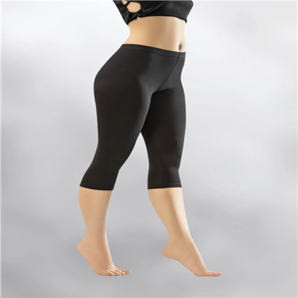 COMBED ELASTAN CAPRI TIGHTS 93% Cotton 7% Elastane We are among the most preferred underwear brands with the quality texture