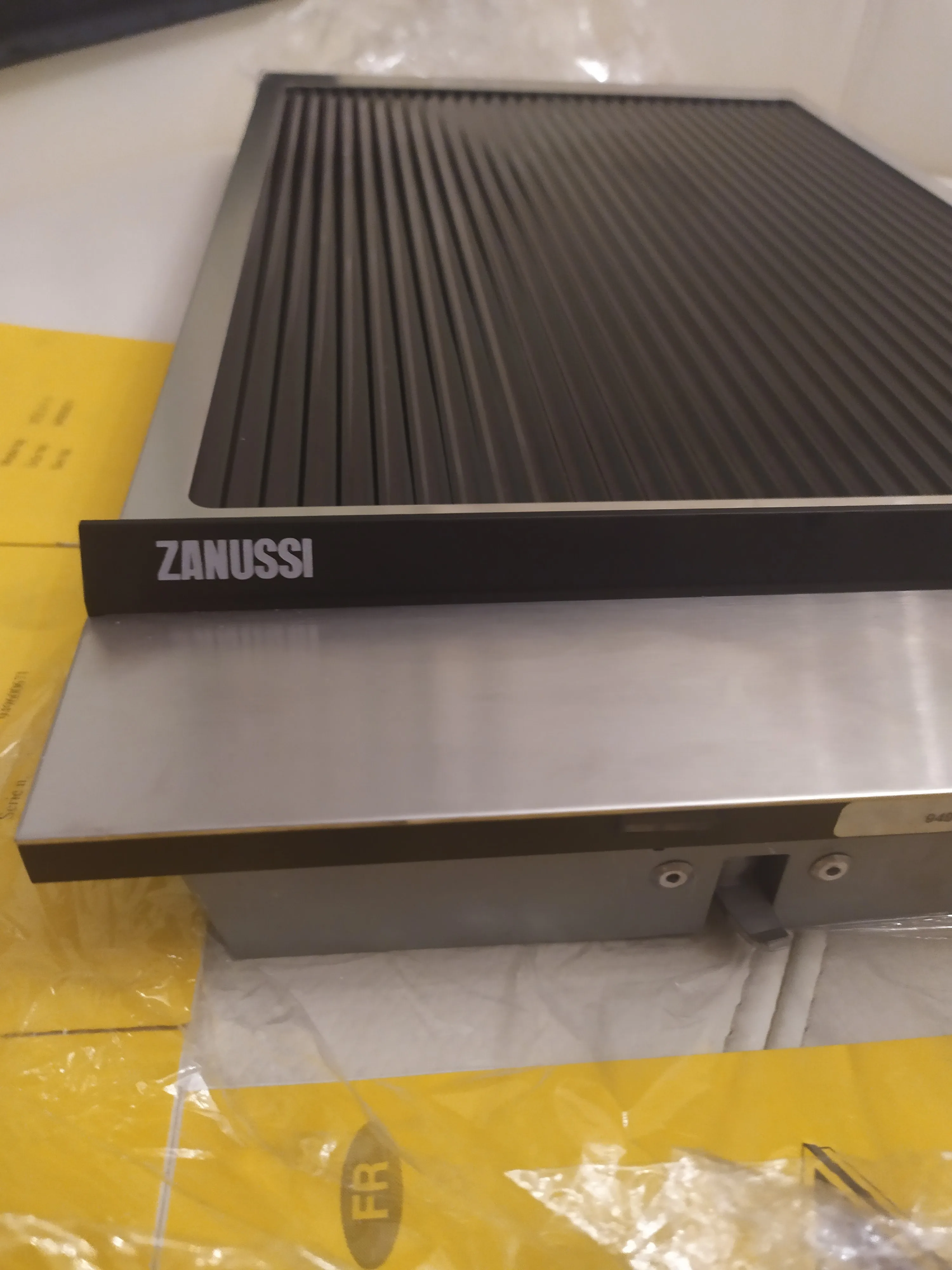 ZANUSSİ DCG-311X электрическая плита керамического стекла типа домино
