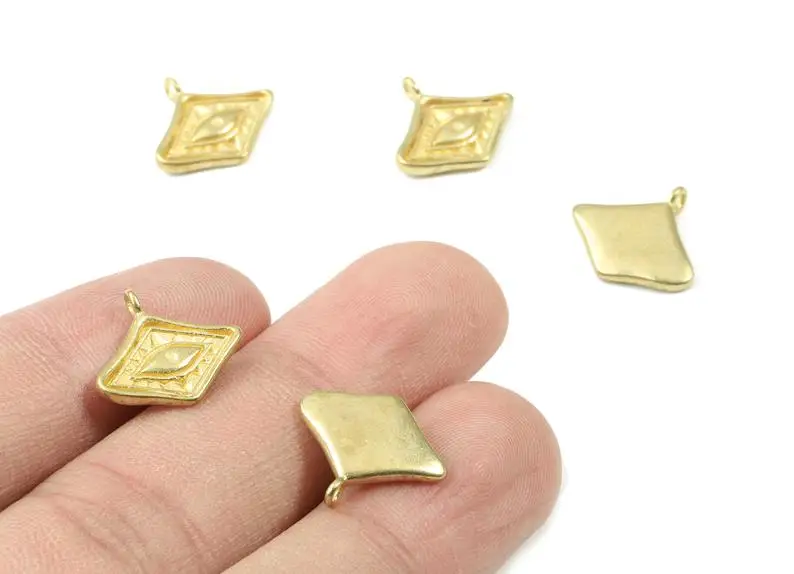 

Brass Eye Earring Charms - Raw Brass Eye Pendant - Earring Findings - Jewelry Supplies - 4Pcs/Lot - 15.18x13.81x2.18mm - PP3088