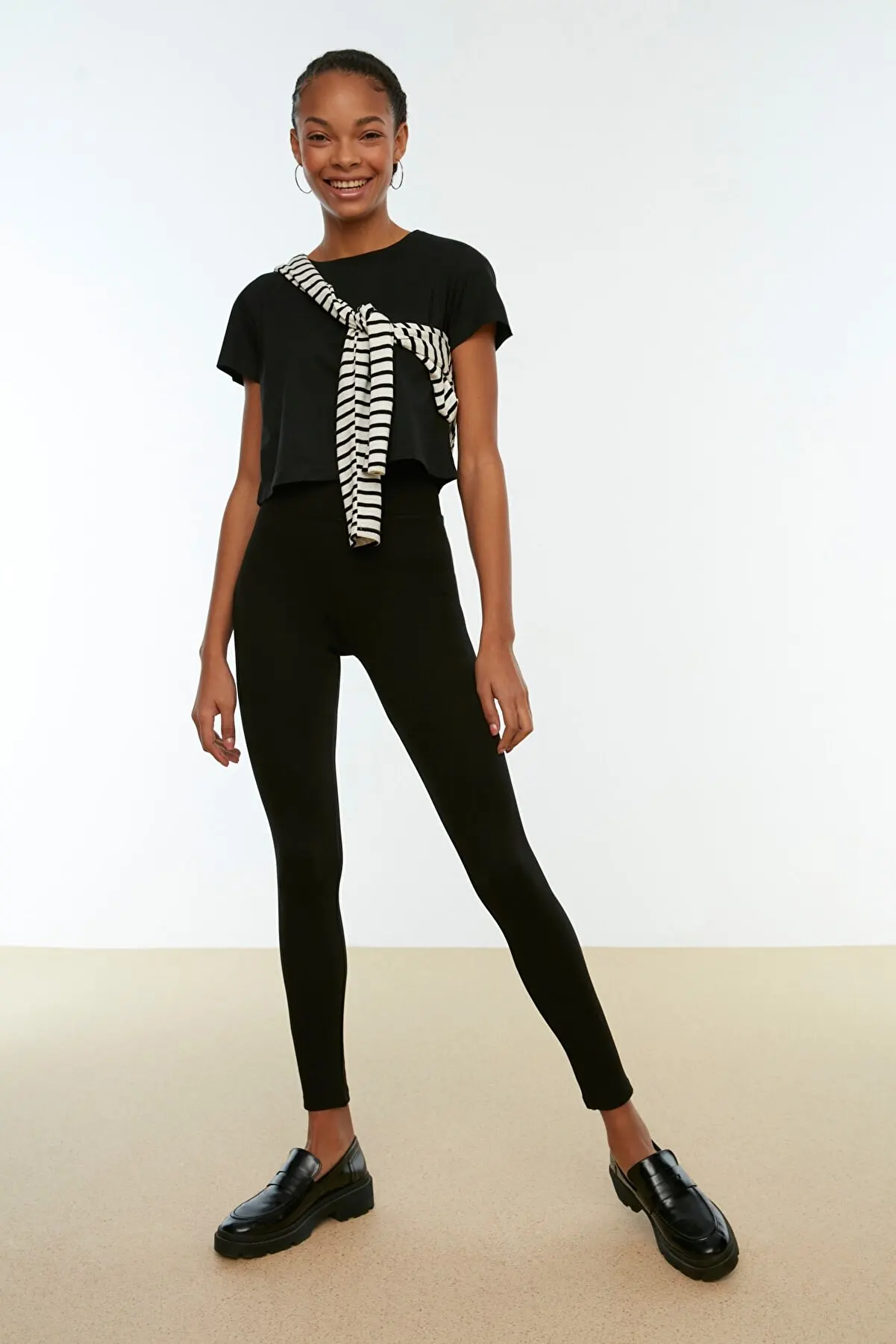 

Black High Waist Toparlayıcı Knitted Leggings