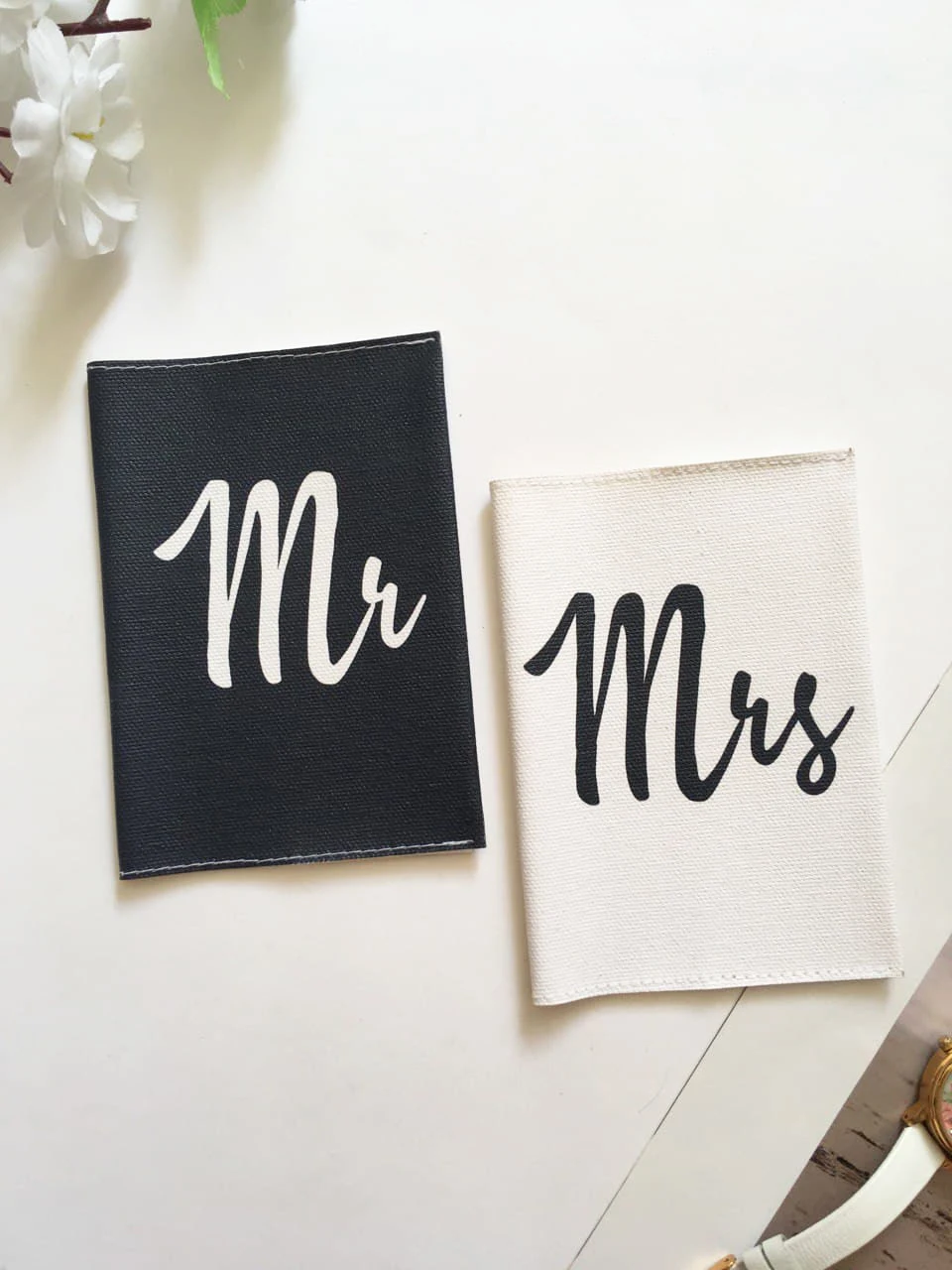 Mr mrs black. Картина мистер и миссис. Mr_mrs_black – show. Mr mrs black. Niki black orchid.