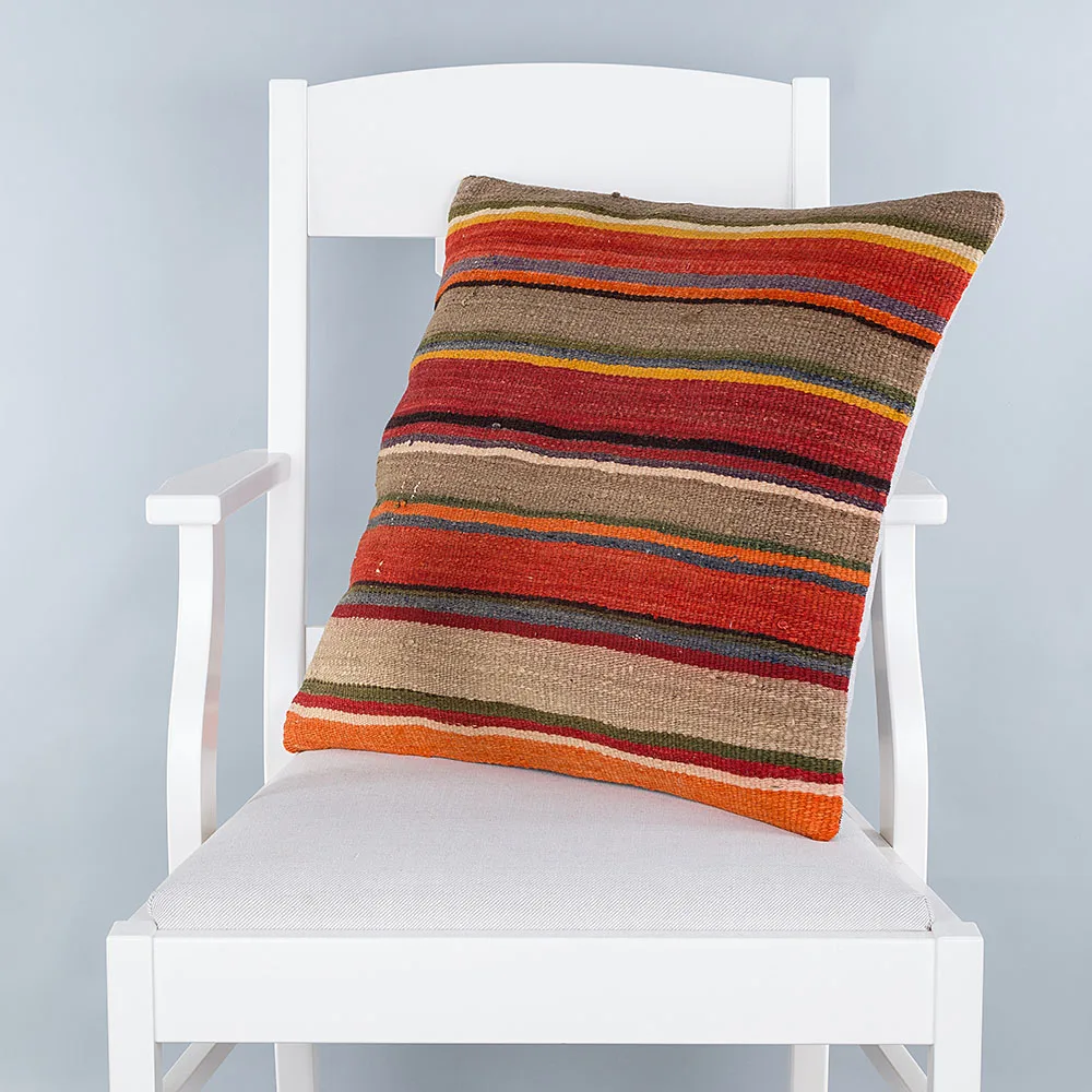 

Esiz Gzellie Sahip Klasik Kilim Krlent 4745