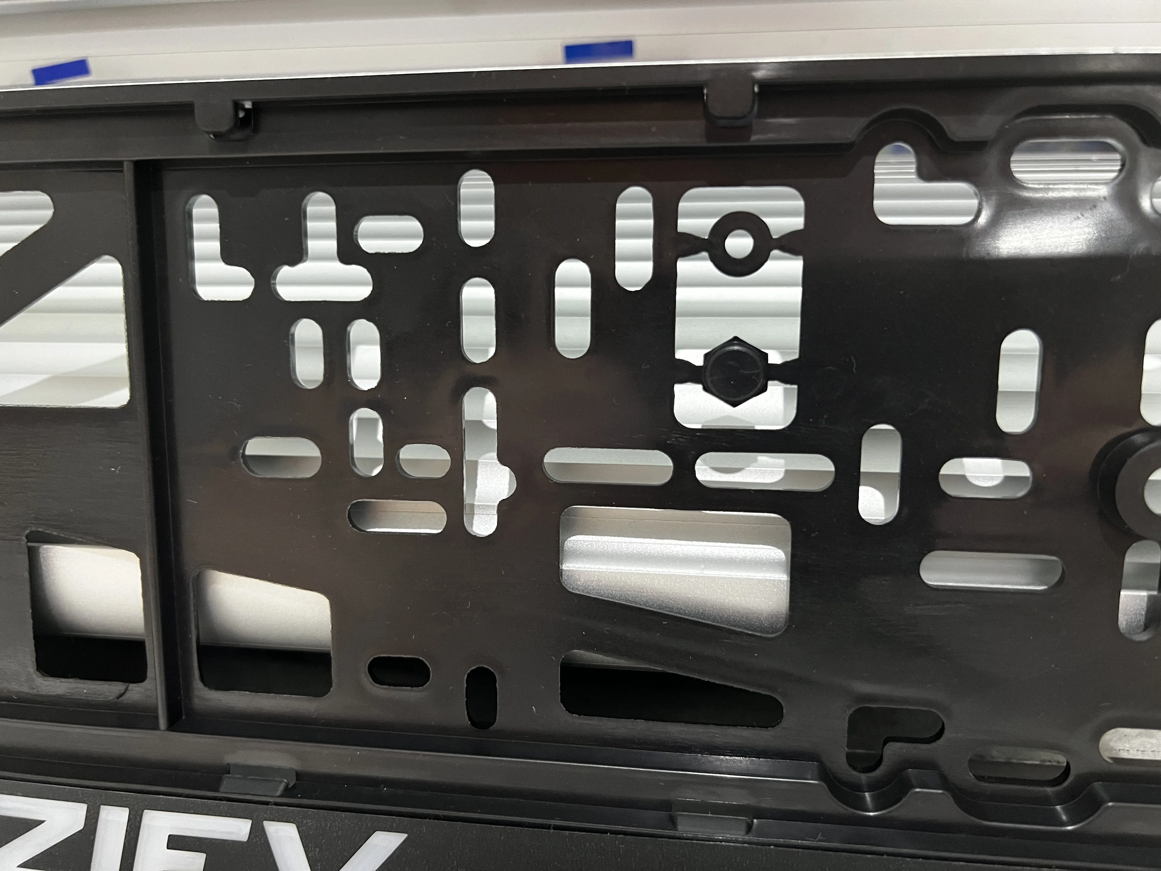 1шт. LED - Авто номерная рамка с подсветкой надписи. ( Мамы прячьте дочек )авто