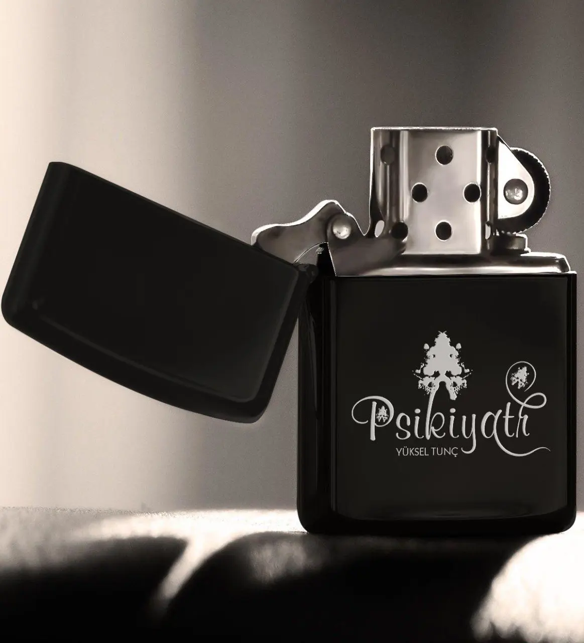 

Personalized Professional Psychiatrist Gasoline Black Metal Cigarette Lighter