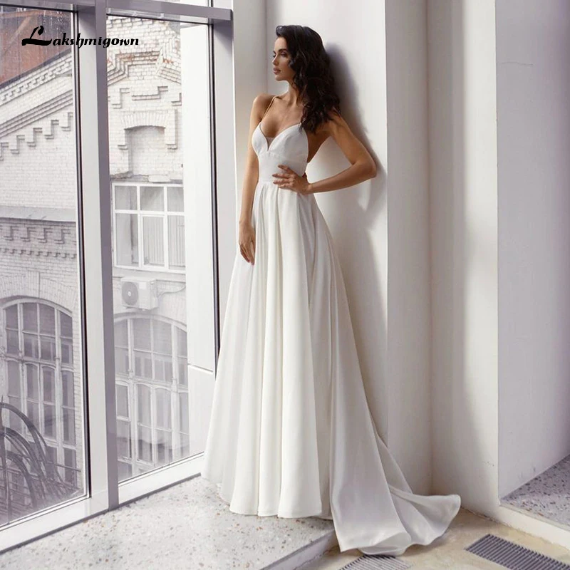 

Elegant Bridal Gowns A-Line Wedding Dress White For Women 2022 Sleeveless Sweep Backless Spaghetti Straps Sweetheart Chiffon