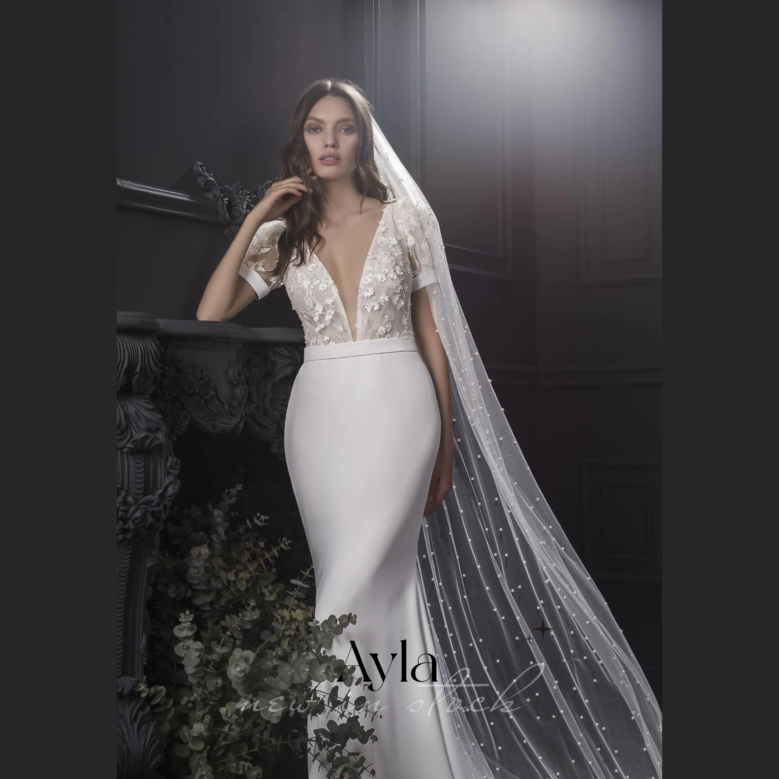 

Simple Mermaid Wedding Dress Backless Design Grace V-neck Wedding Gowns Tulle Train Wedding Dress Vestido de Noiva