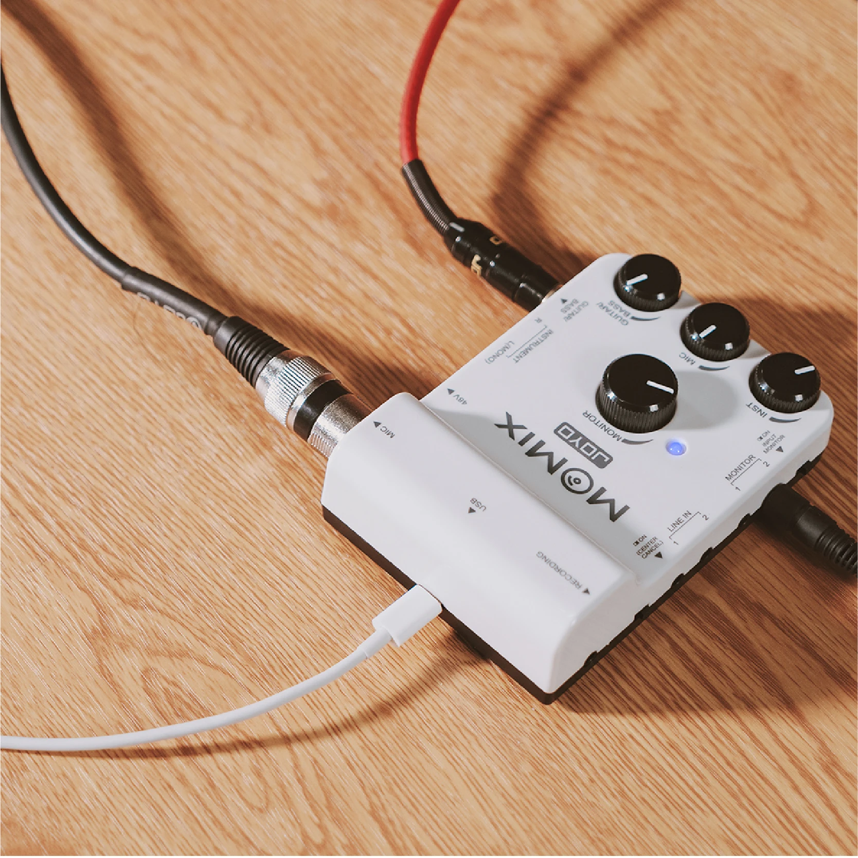 

JOYO USB- , MOMIX