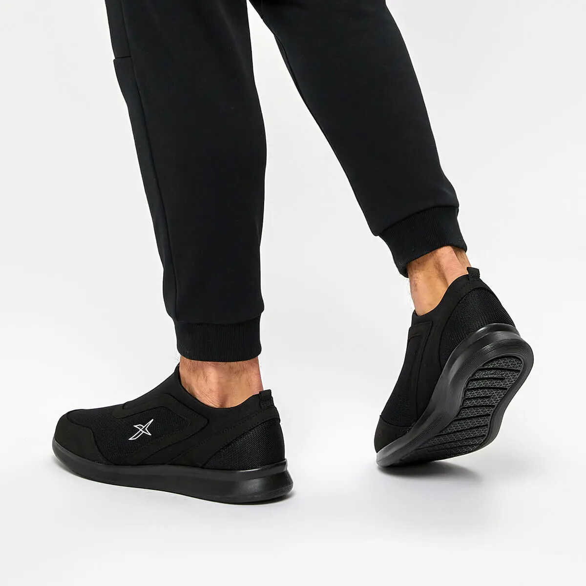 Мужская удобная обувь FLO RODY черного цвета KINETIX | Спорт и развлечения