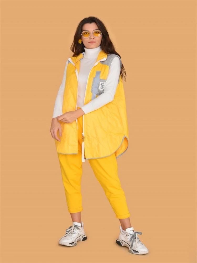 Hooded Yellow Quilted Vest For Very Vivid Women