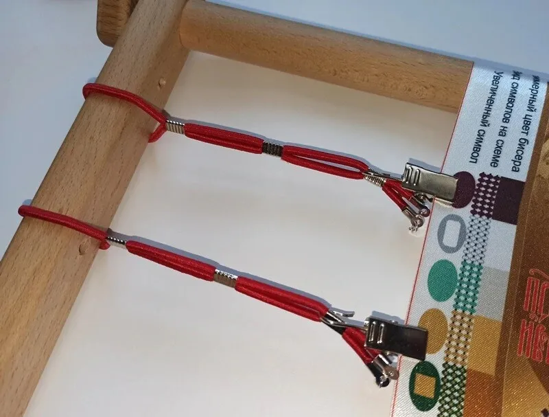 Боковая натяжка для канвы - незаменимый аксессуар вышивки бисером и крестом на