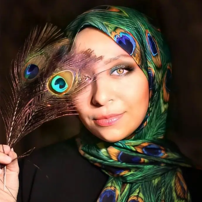 

2022 luxury Custom Peacock Feather Design 200*70CM Scarf, Shawl, Head Cover