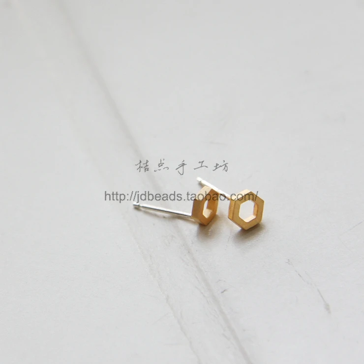 2 шт. (одна пара) матовые латунные серьги премиум класса с шестигранным основанием