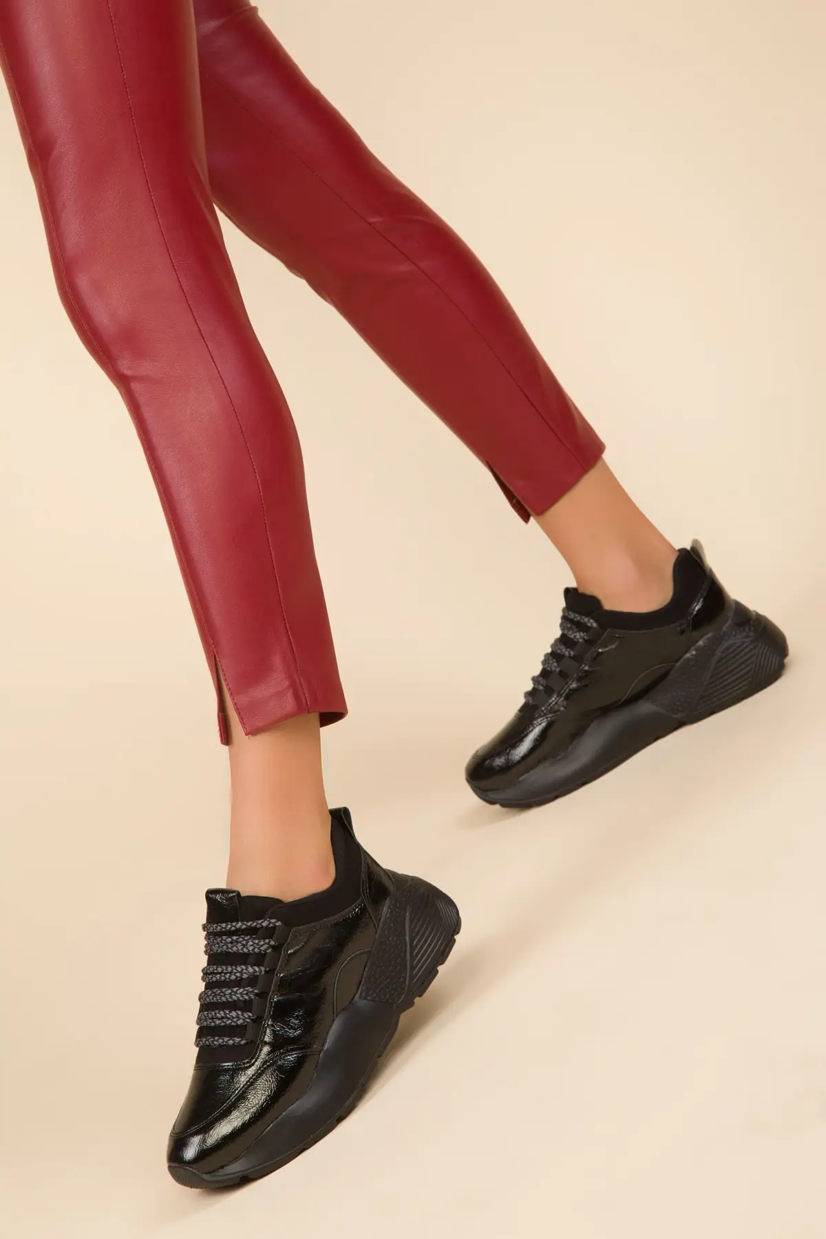 SOHO массивные кроссовки для женщин Повседневная Спортивная обувь на шнуровке