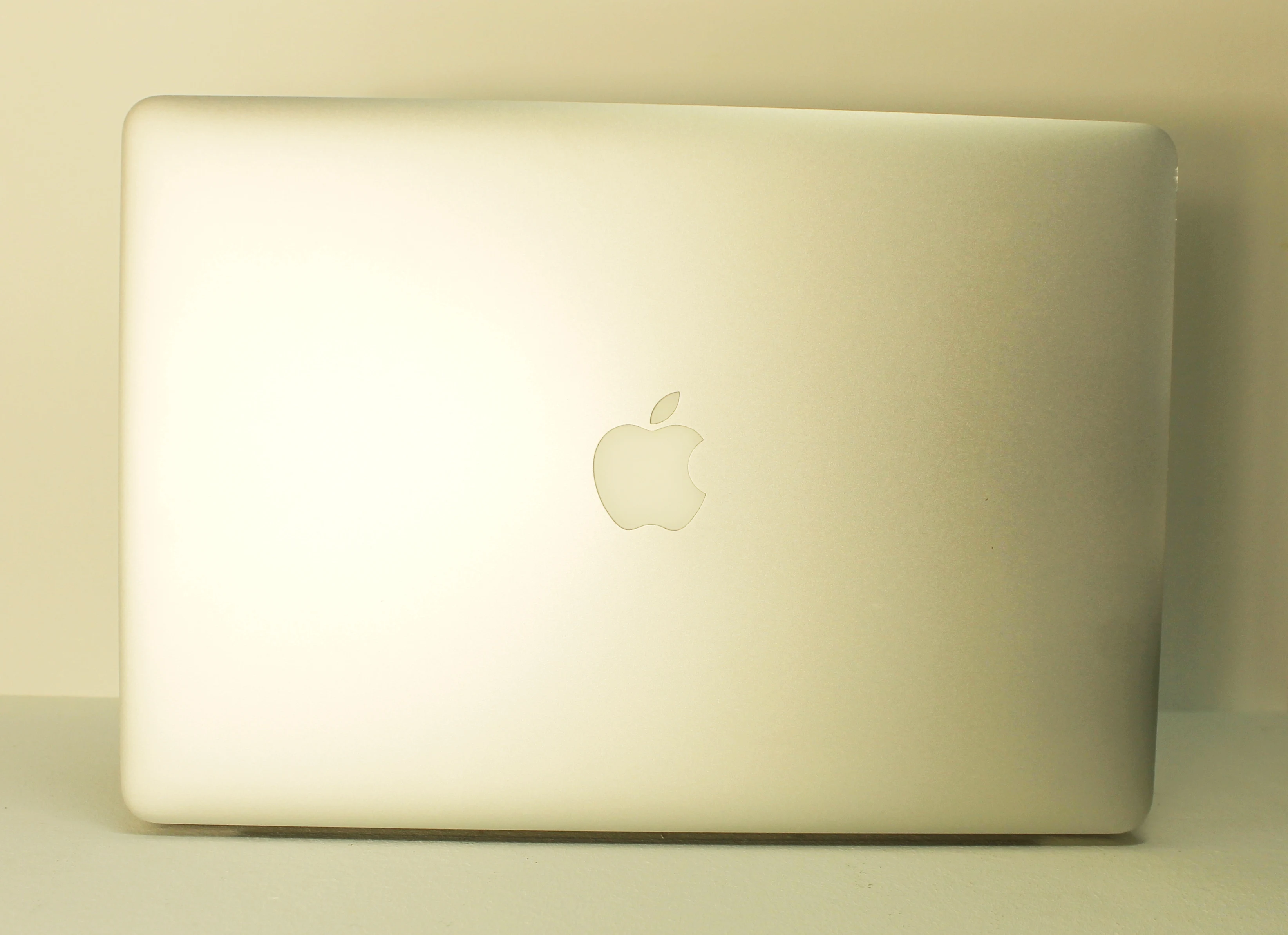 Macbook Pro retina 2015\i7\R 9 M370X 2Gb\16Gb\256Gb\15 4|Ноутбуки| |