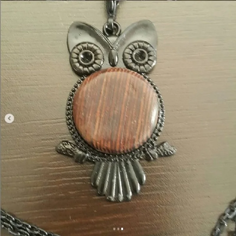 

owl shaped necklaces capture the beauty of fine craftsmanship of the artist from the Orient and Middle East