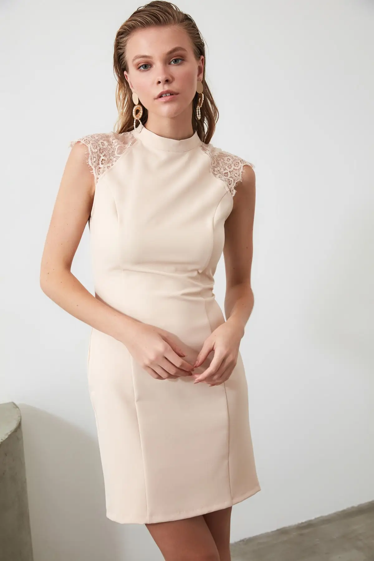 Кружевная деталь TWOSS20EL1957|Женские платья| |