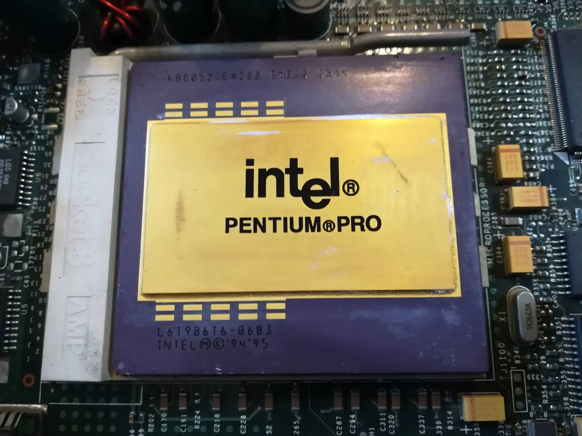 Пентиум 133. Intel core i9-7920x. Pentium x. Intel xeon 2620 v3. 80ghz 2.