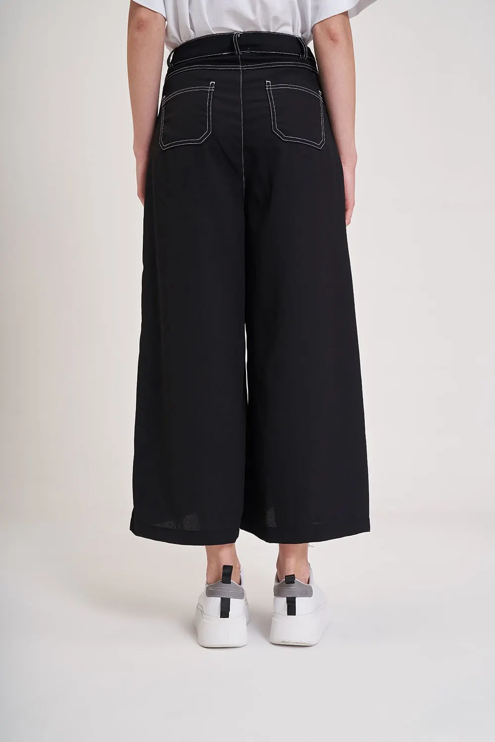 

Contrast Stitching Trousers