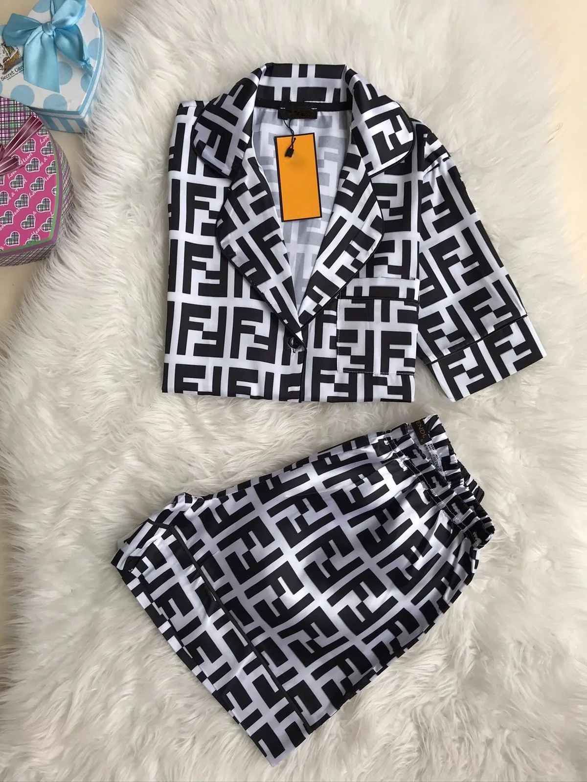 

Luxury Black and White Design Short Satin Pajamas Set