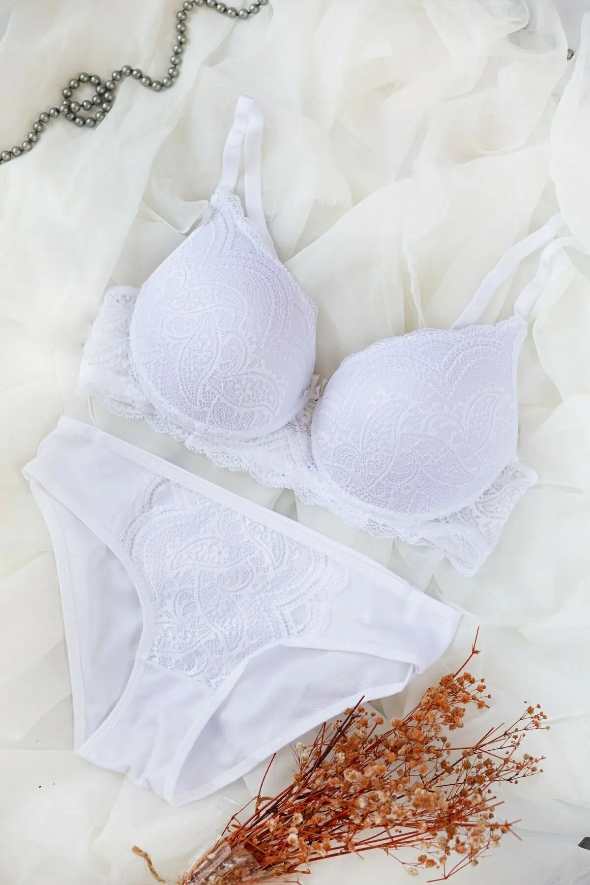 LOOK FOR YOUR WONDERFUL NIGHTS WITH ITS STUNNING COLOR Women's White Filled Lace Bra And Panty Set   FREE SHIPPING