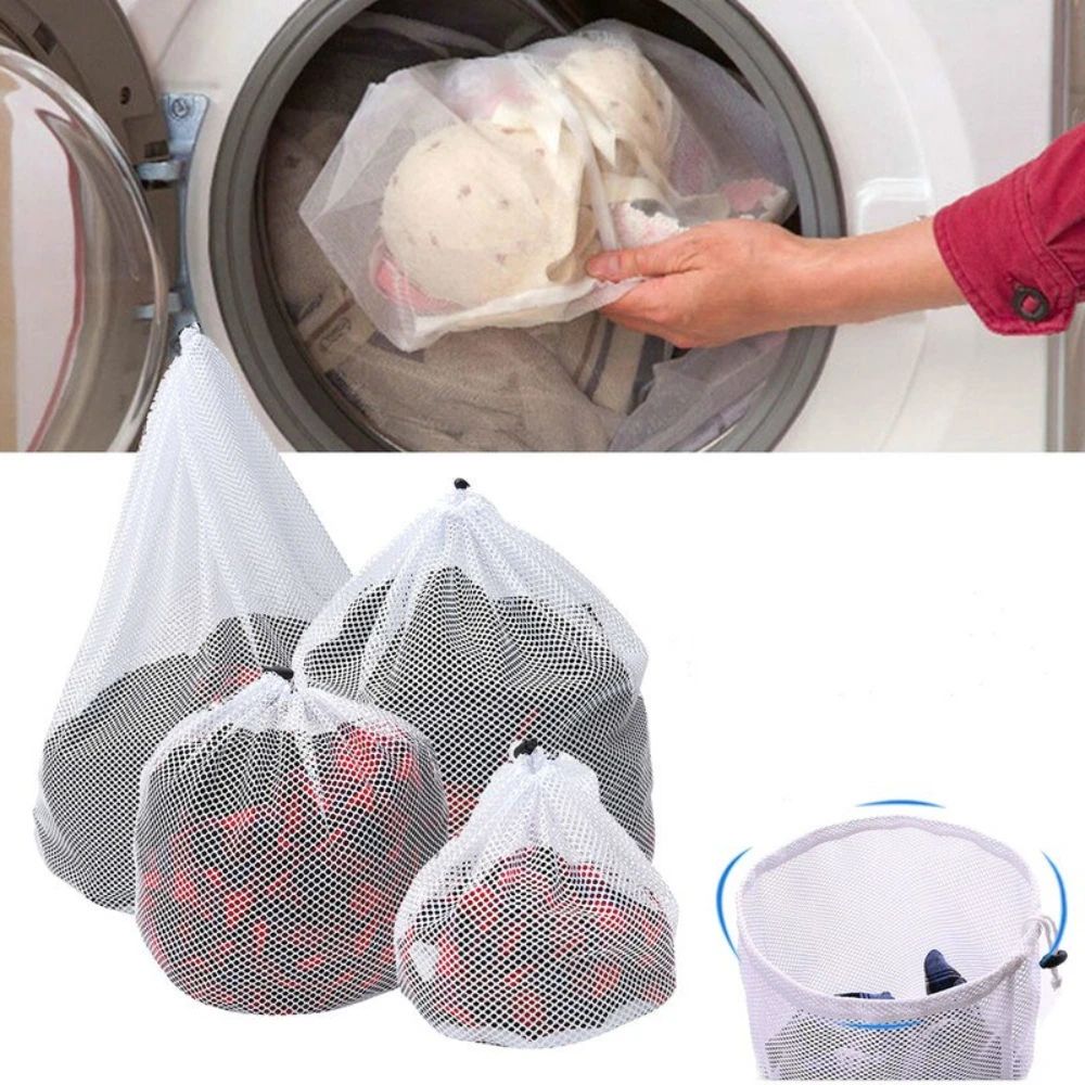 

Set of 3 Laundry Nets, easy to use, allows you to wash your clothes without damaging them, helps you for detailed cleaning. Suit