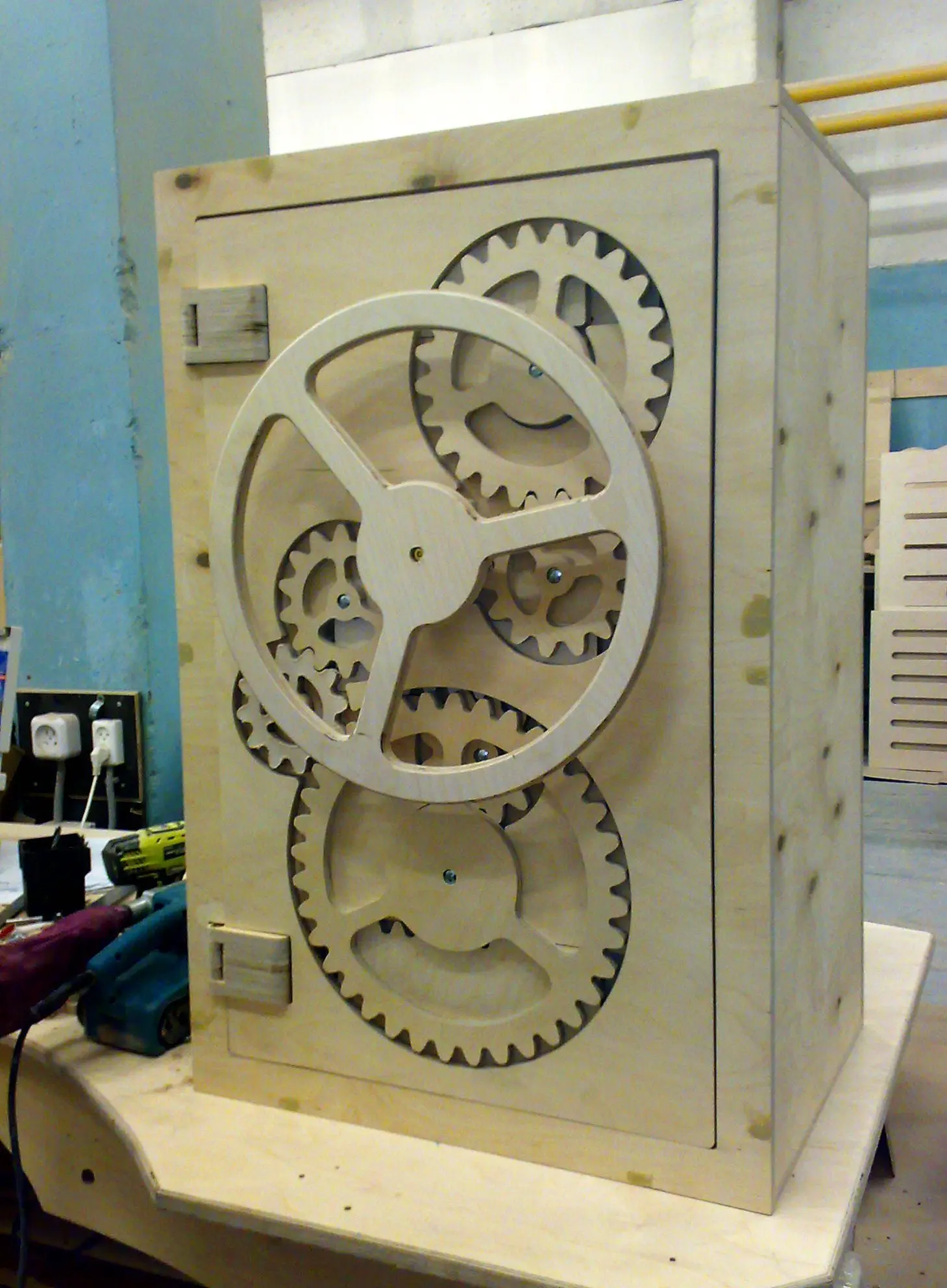Safe cabinet safe CNC Сейф выппилен из фанеры толщиной 15мм размер-1084 х 65 4х 480 мм | Мебель