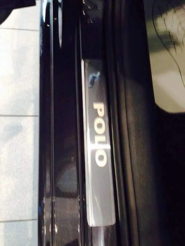 Накладки на пороги нержавеющая сталь Фольцваген Polo Sedan 2010-2015 2015-&gt (комплект 4шт.) |